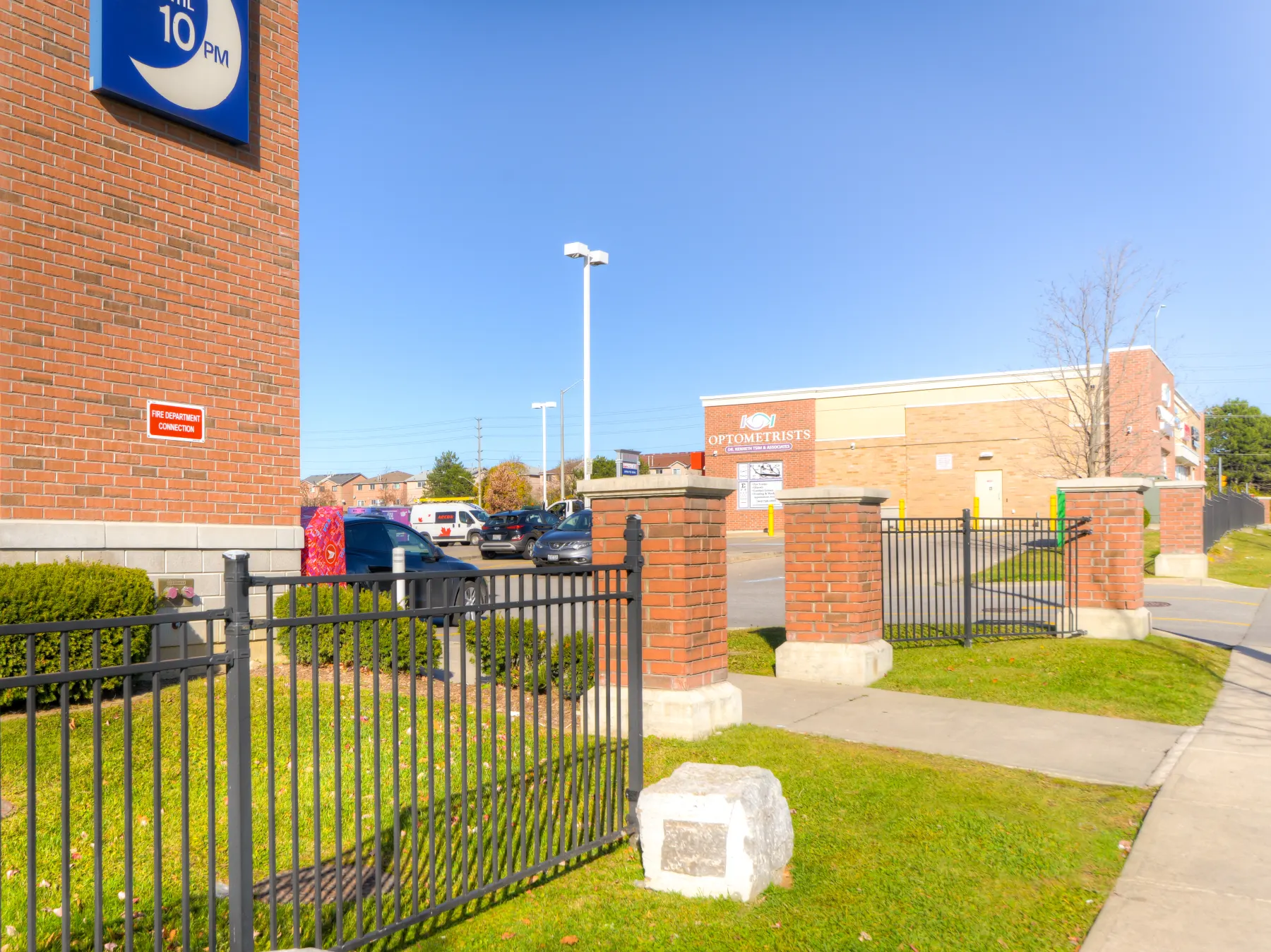 Charolais Plaza property view