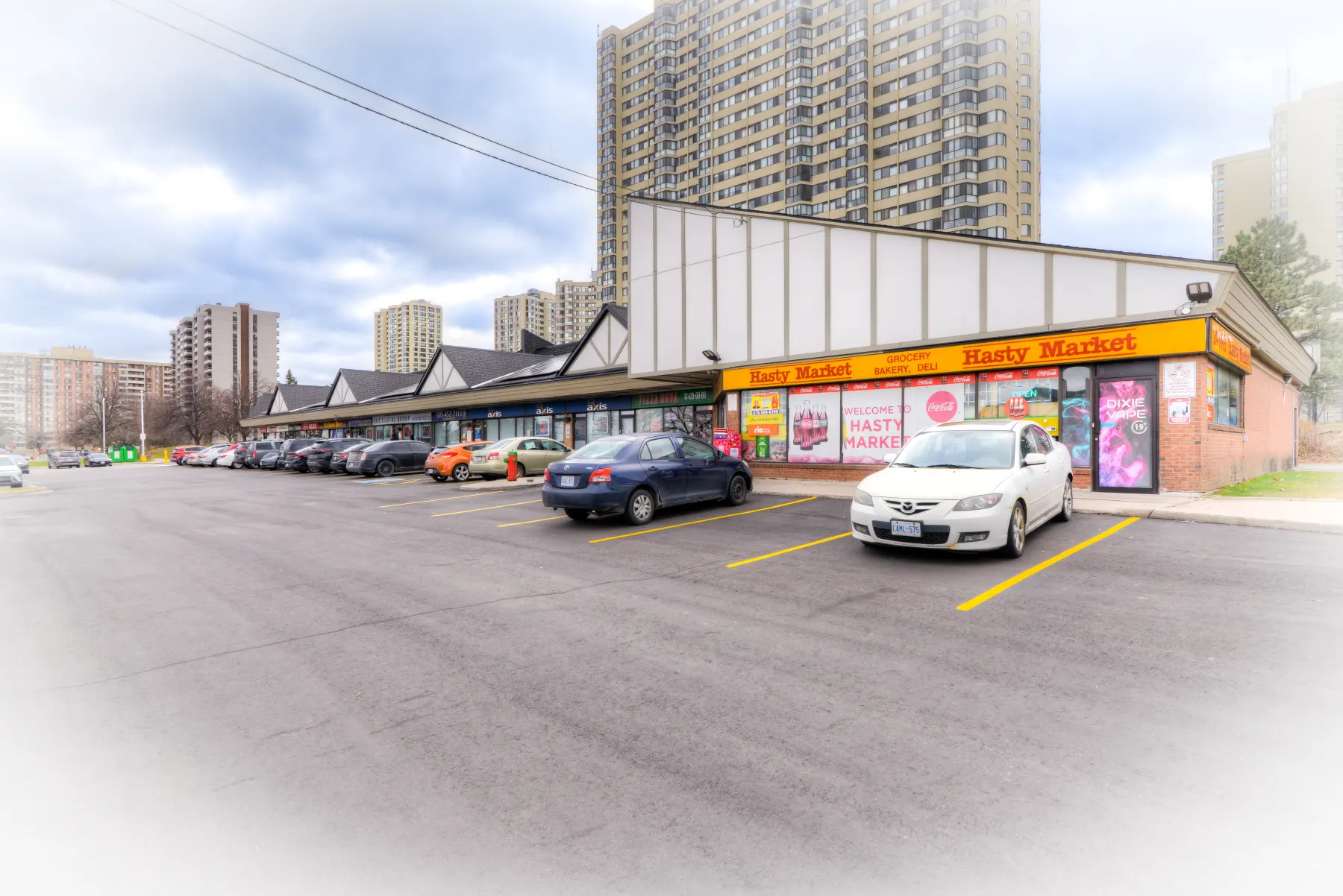 Dixie Plaza property view