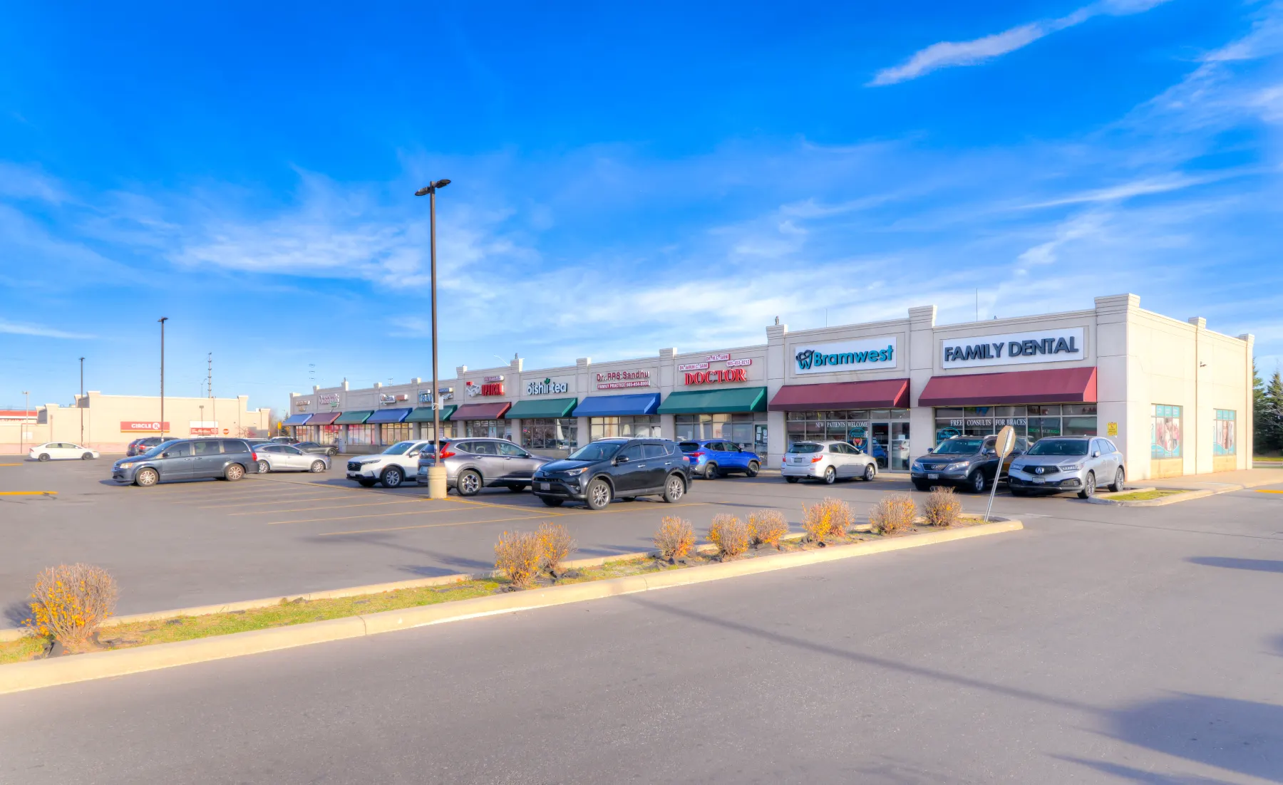 Golden Gate Plaza property view
